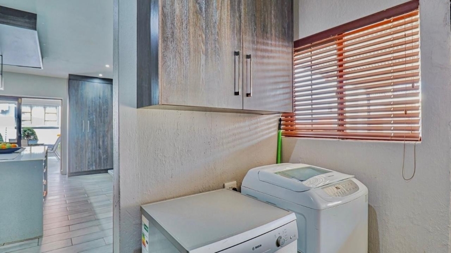 To Let 3 Bedroom Property for Rent in Cashan North West
